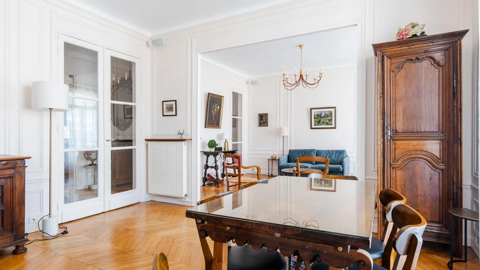 Veeve - Avenue To The Eiffel Tower Apartment Paris