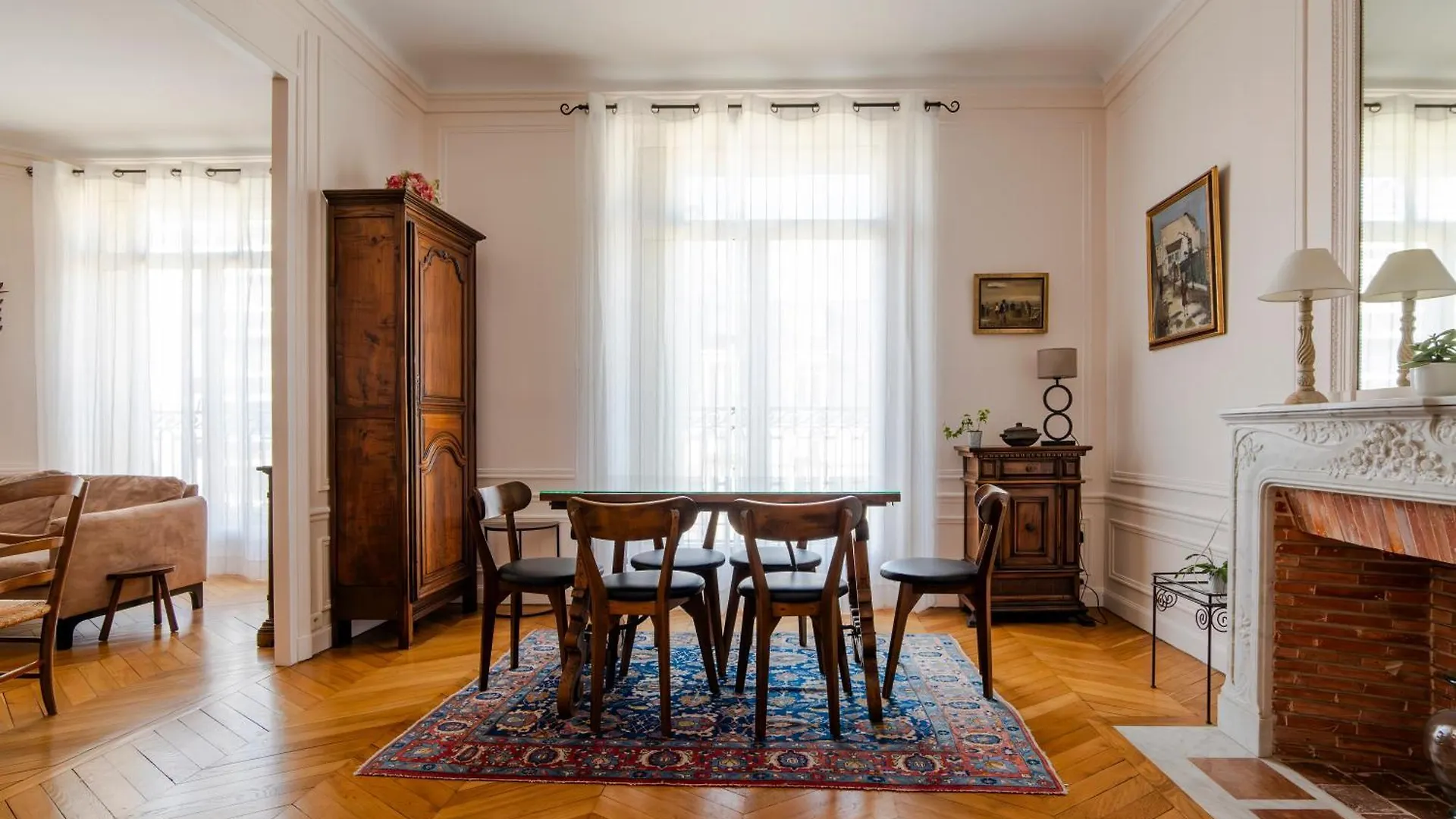 Appartement Veeve - Avenue To The Eiffel Tower Parijs